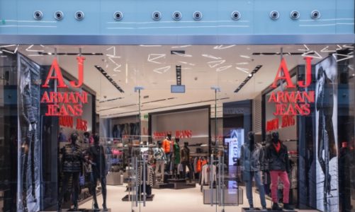 Pierwszy samodzielny butik marki Armani Jeans w Warszawie