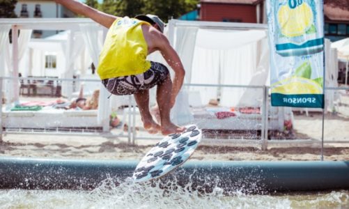 STREFA ORZEŹWIENIA W LAKE PARK WILANÓW ZAPRASZA WARKA RADLER 0,0%