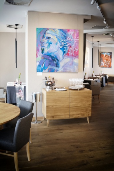 Wystawa „Poziomy znaczeń” Marceliny Groń w Food Art Gallery Sztuka, LIFESTYLE - Dzieła młodej wrocławskiej artystki Marceliny Groń z nowego cyklu pod tytułem „Poziomy znaczeń” będzie można podziwiać od 1 września do 30 listopada w prywatnej galerii Food Art Gallery we Wrocławiu.