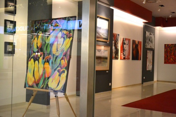Polscy artyści dla galerii Project Art Sztuka, LIFESTYLE - „Ogrody Wyobraźni” – pod takim tytułem odbywa się w Porcie Łódź kolejna edycja wystawy obrazów artystów z Project Art. Ogród wyobraźni jest połączeniem kilkunastu różnych wizji twórców na temat postrzegania wiosny i lata w sztuce.