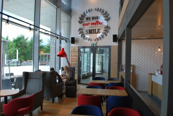COSTA COFFEE z trzema nowymi kawiarniami