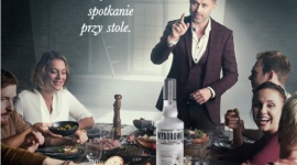 „Nowa” platforma społecznościowa Styl życia, LIFESTYLE - Wyborowa od Mistrza we współpracy z Maciejem Zakościelnym zwraca się ku korzeniom nawiązywania przyjaźni – rozmowom przy najlepszej platformie społecznościowej – przy stole.