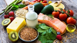 Jak się odżywiać Styl życia, LIFESTYLE - Niewielu z nas wie, że słowo „dieta” pochodzi z języka greckiego i oznacza „styl życia”. Dlatego dieta nie powinna być kojarzona jedynie z ograniczeniami i zakazami dietetycznymi.