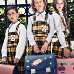 Strój i tornistry w stylu vintage. Tak właśnie teraz kształtuje się szkolna moda