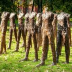 Rzeźby Abakanowicz z kolekcji Robina Williamsa