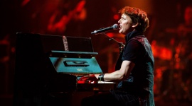 James Blunt wystąpi z mistrzami łyżwiarstwa figurowego podczas show Art On Ice