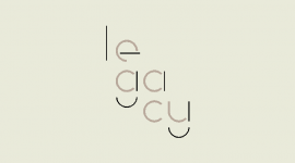 Legacy: spotkanie zrównoważonego designu i kultury Sztuka, LIFESTYLE - W ramach współpracy przedstawicieli największych londyńskich instytucji kultury z wpływowymi projektantami powstały wyjątkowe obiekty z czerwonego dębu amerykańskiego pod wspólnym hasłem "Legacy". W styczniu 2020 roku zostaną zaprezentowane w Kolonii podczas targów imm.